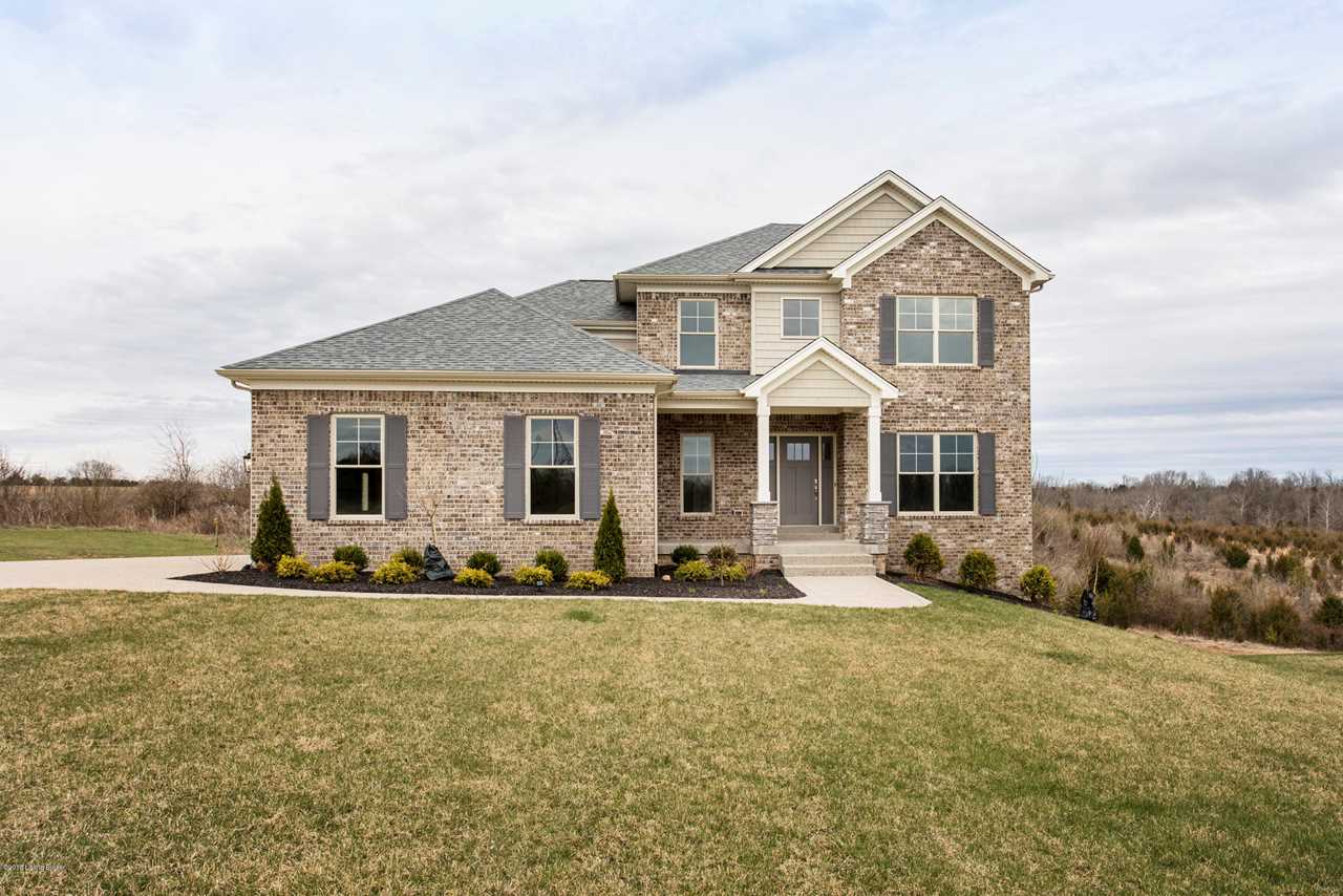 home for sale at 1005 Summit Parks Dr La Grange KY 40031 MLS 1467344