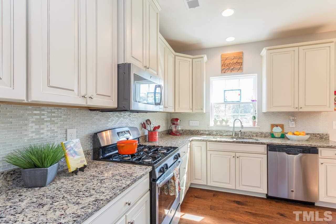 173 Honeybee Trace Clayton Nc 27520 Mls 2189237 173 Honeybee Trace Clayton Nc 27520 Mls 2189237 Photo 1