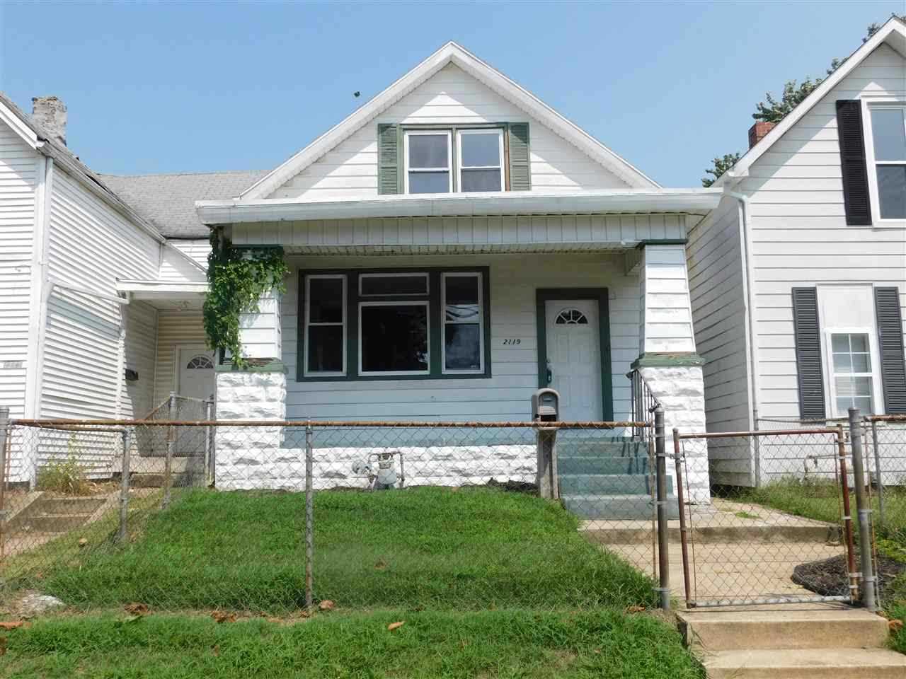 2119 W Iowa Street Evansville, IN 47712 | MLS 201815415 Photo 1