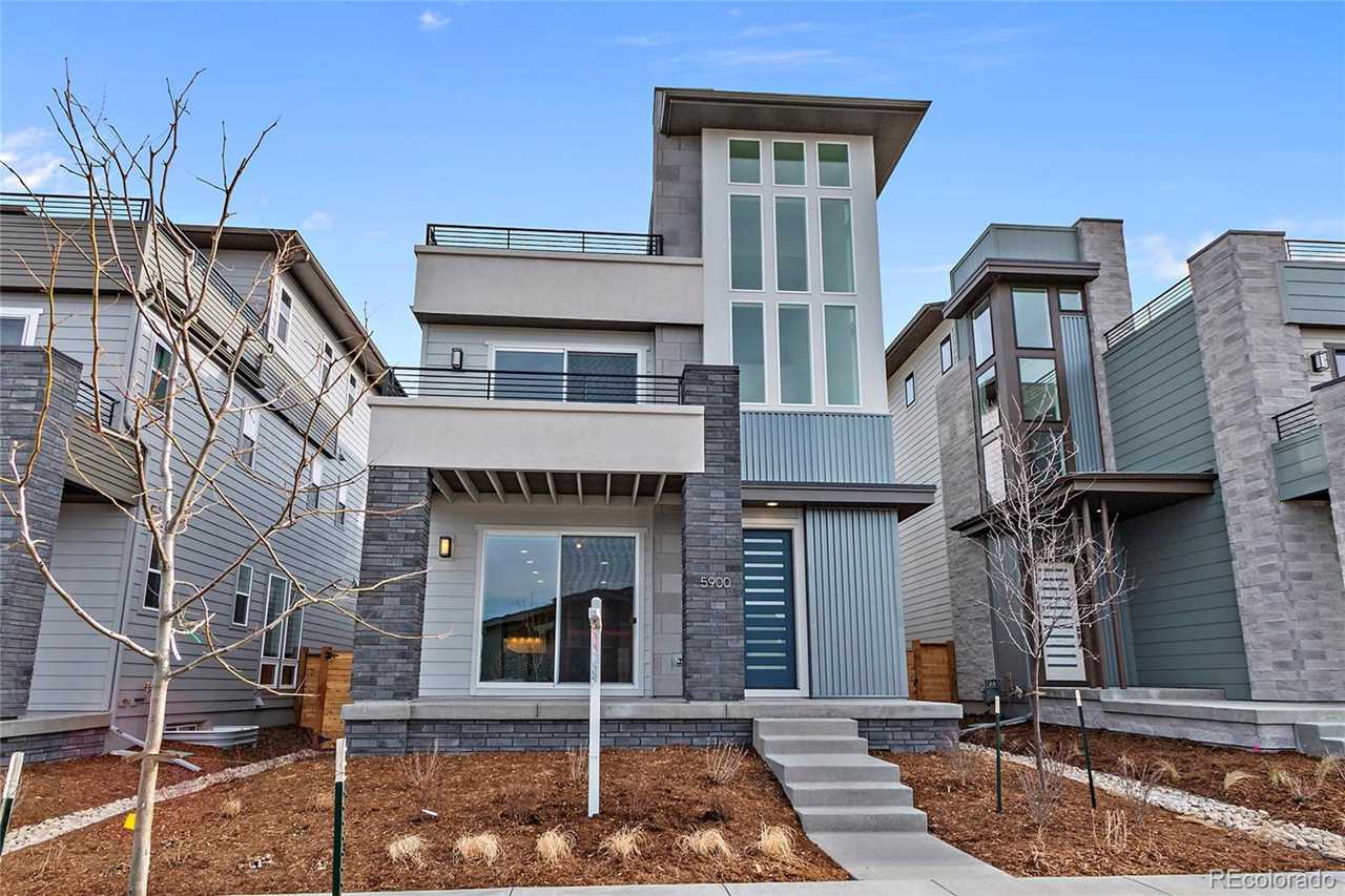 5900 Boston Street Denver, CO 80238 | MLS 4555832 Photo 1