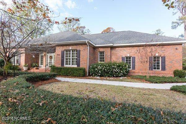 Home For Sale At 701 Squire Lane, Wilmington NC in Porters Neck Plantation Photo 1