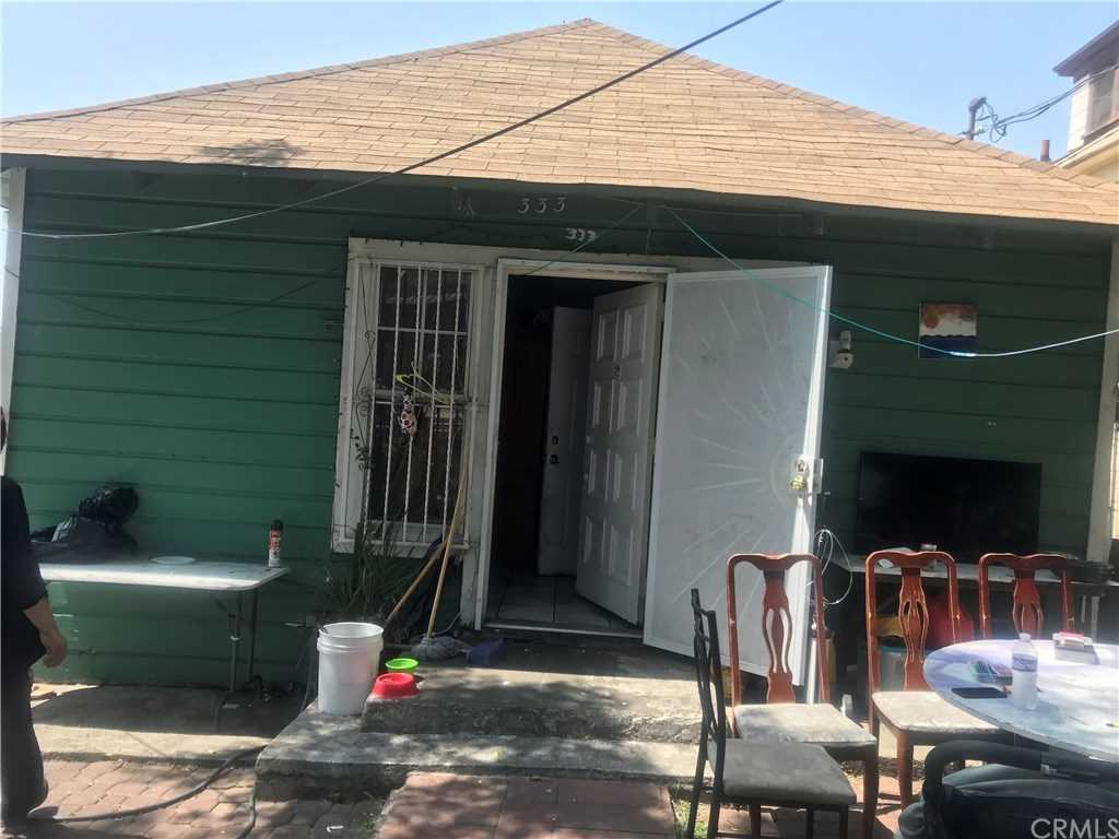 333 Douglas Street, Los Angeles, CA 90026 | MLS #RS19006029 Photo 1