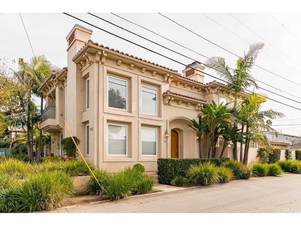 700 36th Street in Manhattan Beach, CA - MLS# SB19004820 Photo 1