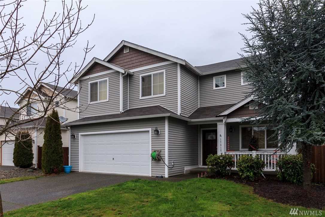 17915 36th Ave E Tacoma, WA 98446 | MLS ® 1400145 Photo 1