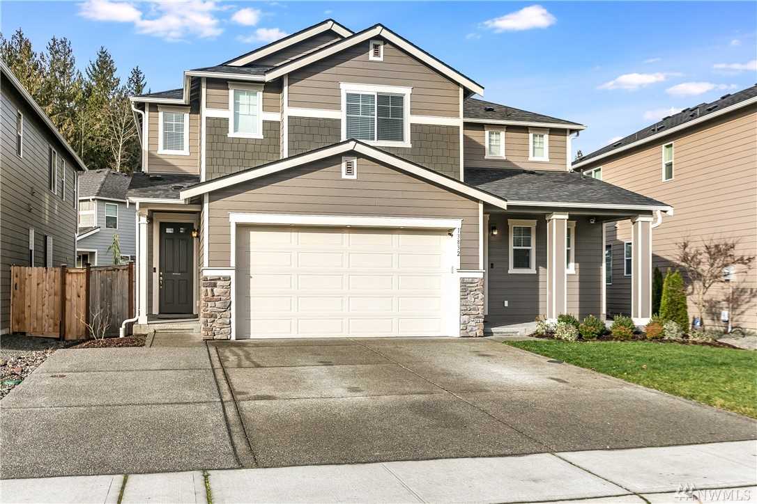 13832 63rd Ave E Puyallup, WA 98373 | MLS ® 1400215 Photo 1