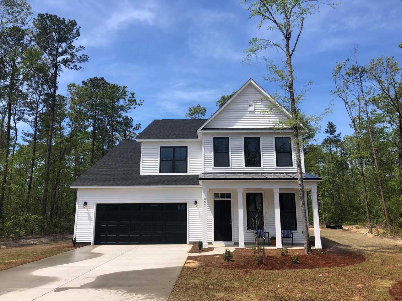 Home For Sale At 392 Bronze Drive, Rocky Point NC in The Knolls At Turkey Creek Photo 1