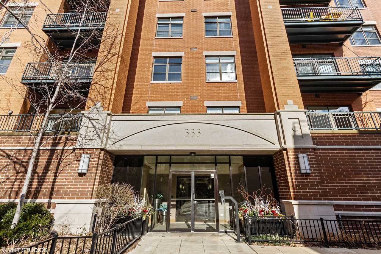 333 N Jefferson St #405 Chicago, IL 60661 | MLS 10269030 Photo 1
