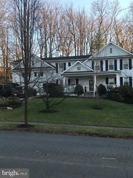 9509 Rockport Rd For Sale in Vienna Photo 1