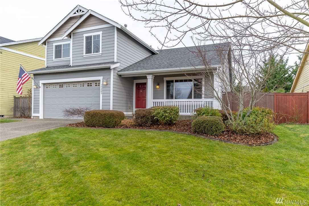 17205 139th Av Ct E Puyallup, WA 98374 | MLS ® 1400322 Photo 1