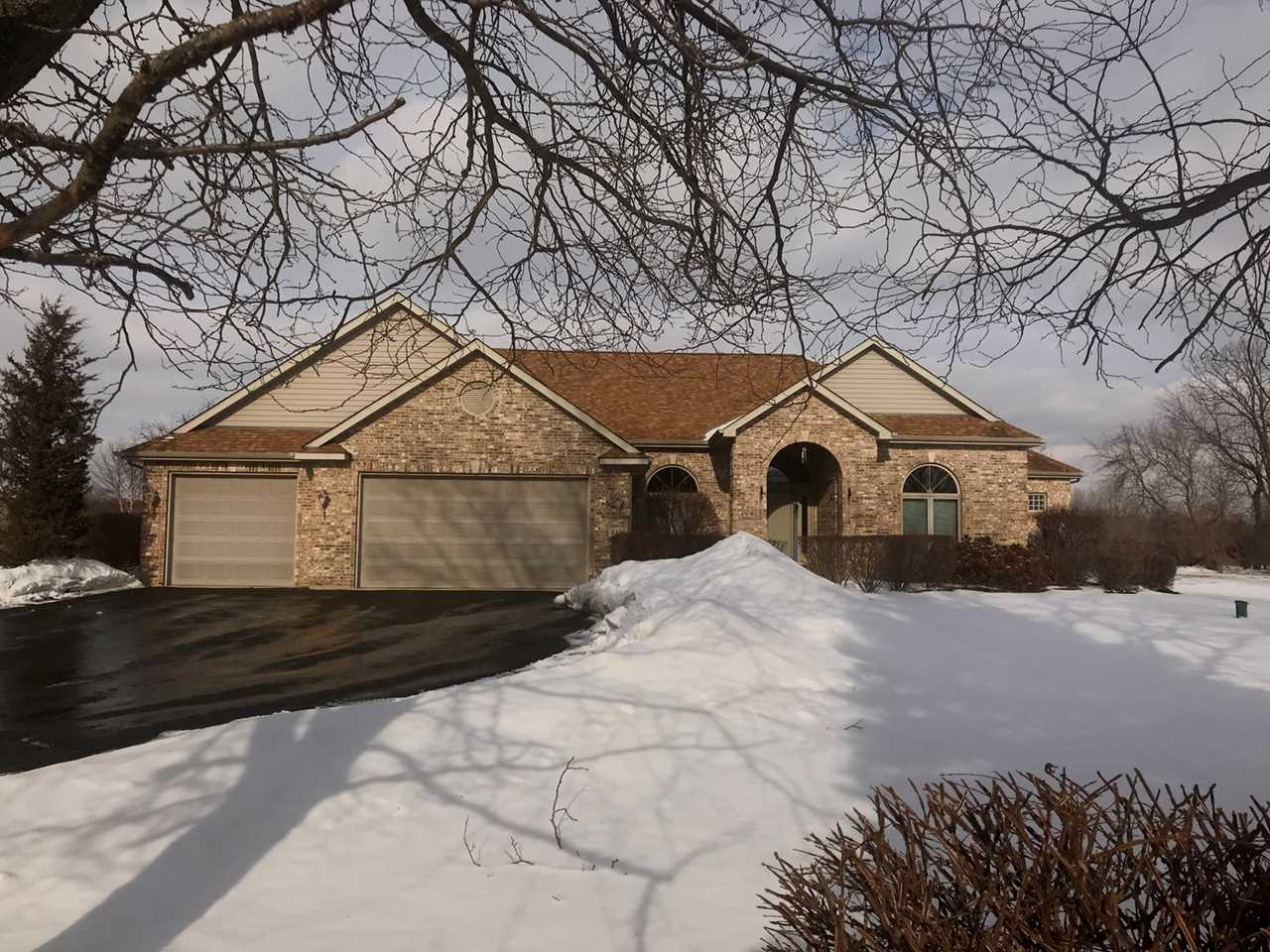 3106 Vail Dr Spring Grove, IL 60081 | MLS 10292830 Photo 1