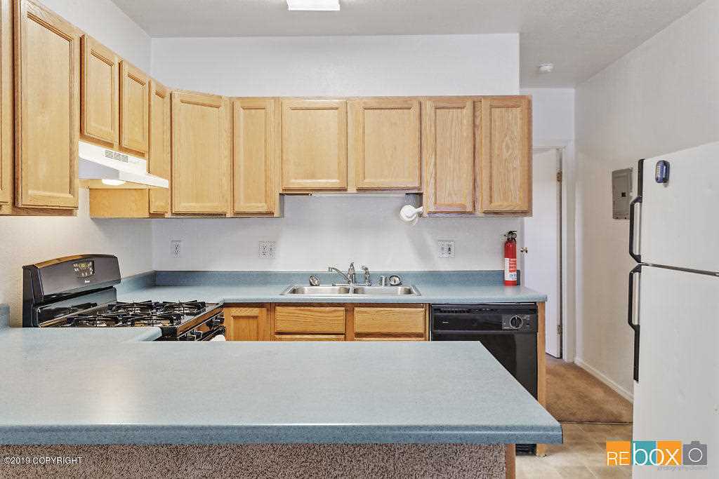 17205 Park Place Street 4 Eagle River Ak 99577 Mls 19 2833