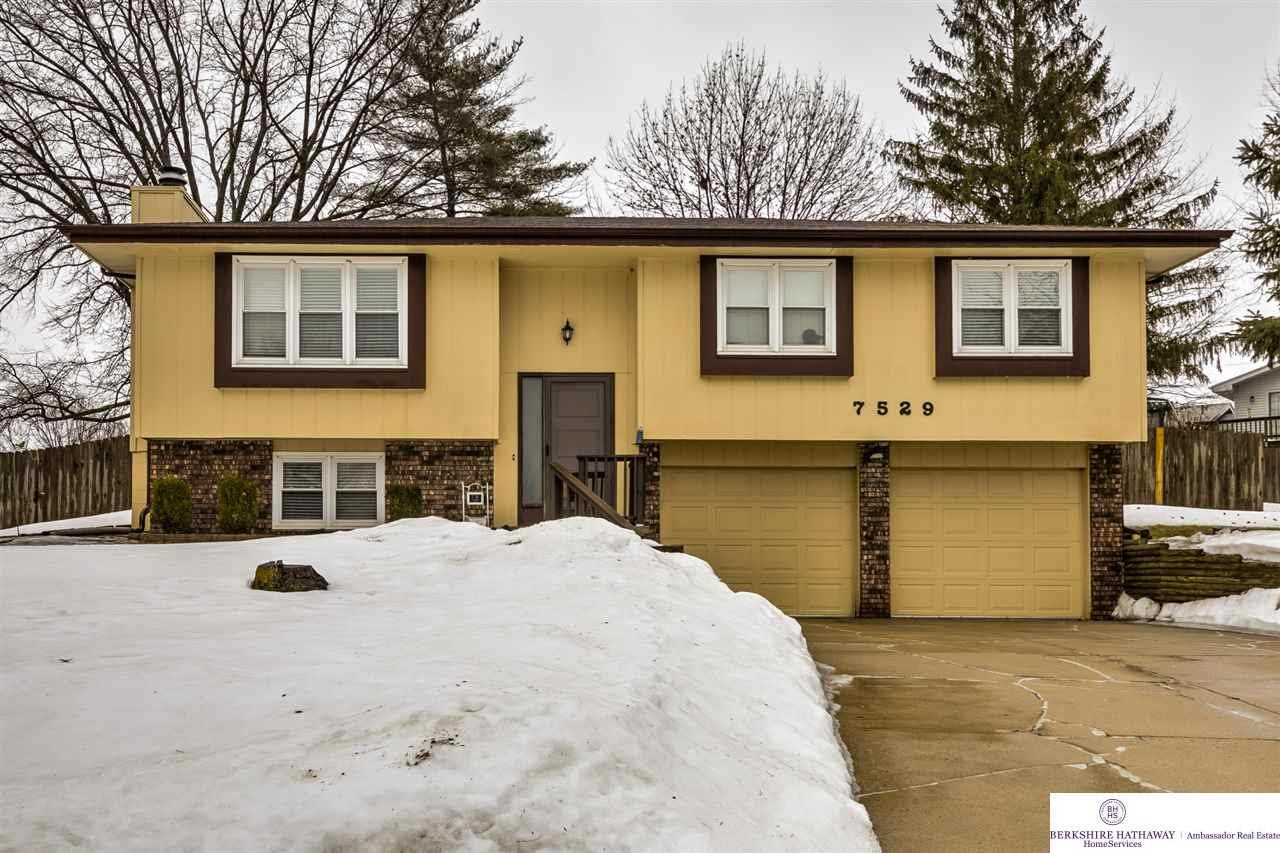 7529 Hayes Circle Ralston, NE 68127 | MLS 21903506 Photo 1