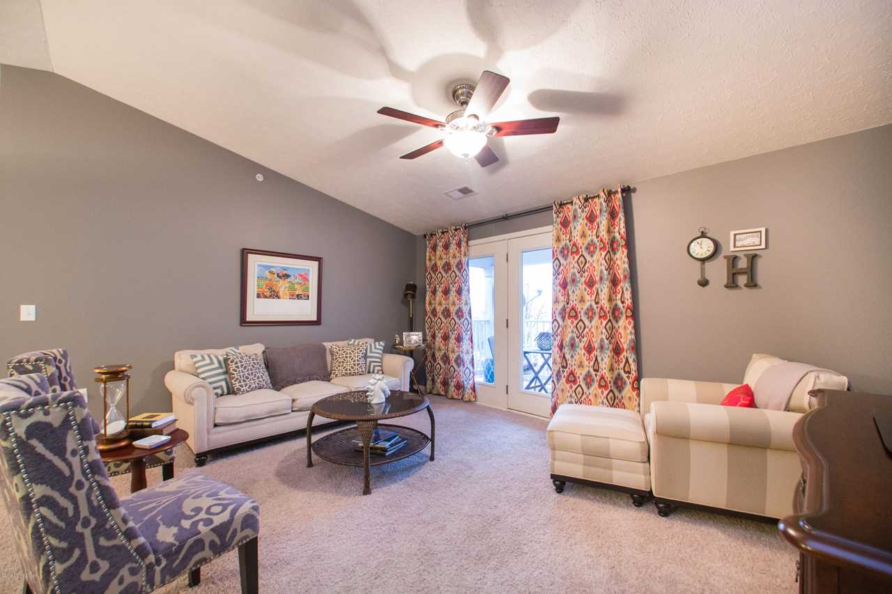 2602 Aristocrat Pl #303 Louisville, KY 40299 | MLS 1524339 Photo 1