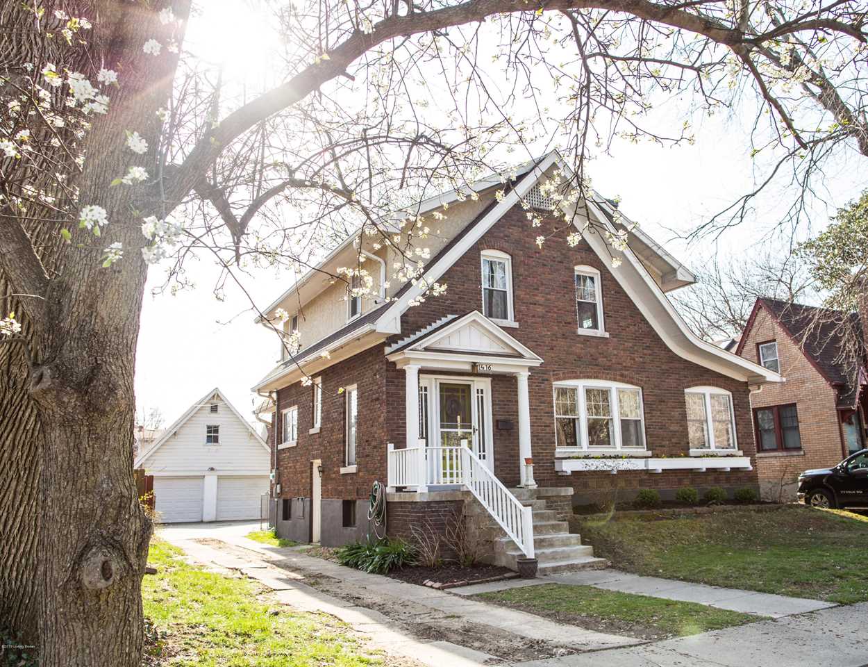 416 Oxford Pl Louisville KY 40207 MLS1528410