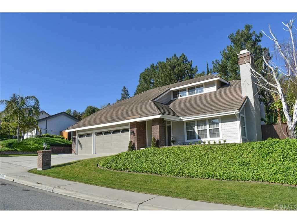 555 S Scout Trail Anaheim Hills, CA 92807 | MLS SW19089195 Photo 1