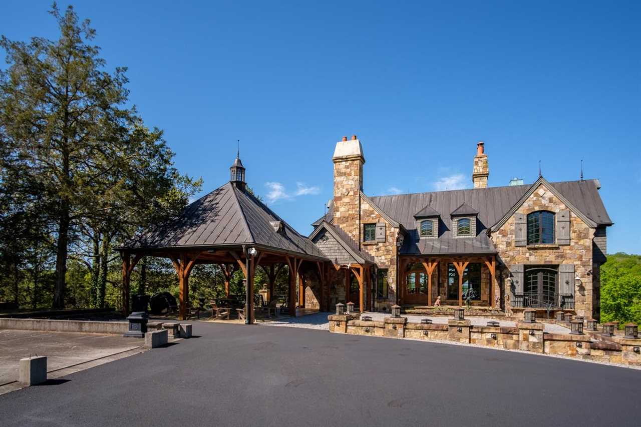 340 Eagle Point Drive Albany, KY 42602 MLS 1908129