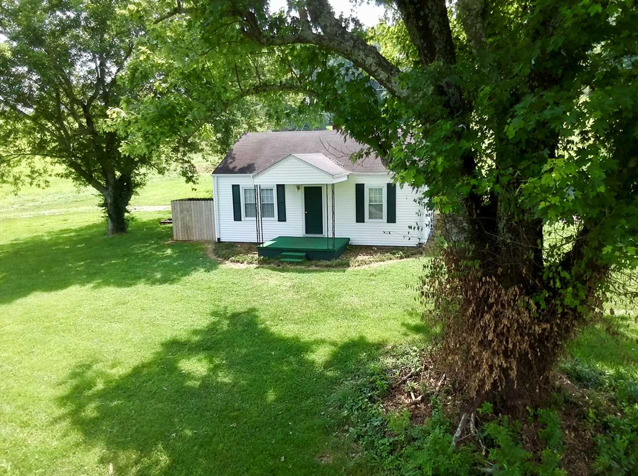 2129 River Rd Loudon Tn 37774 In Mls 1051094 Greatlifere Com