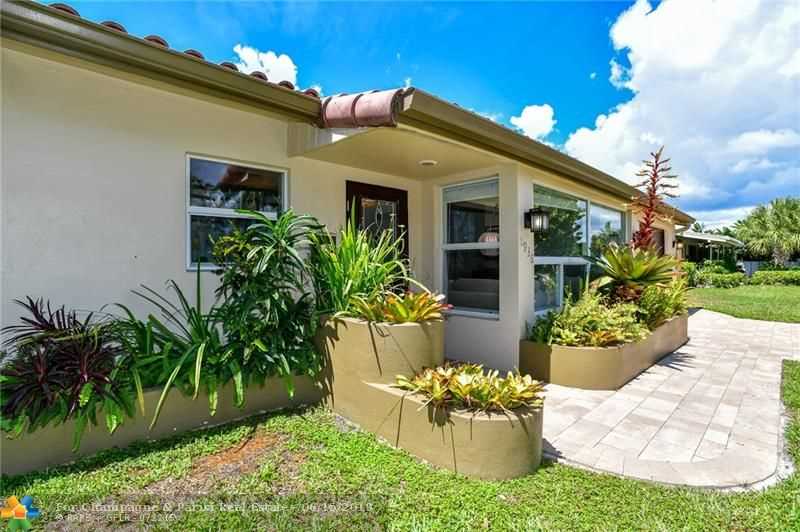 1936 NE 26th Dr Wilton  Manors  FL  33306 MLS F10180723 