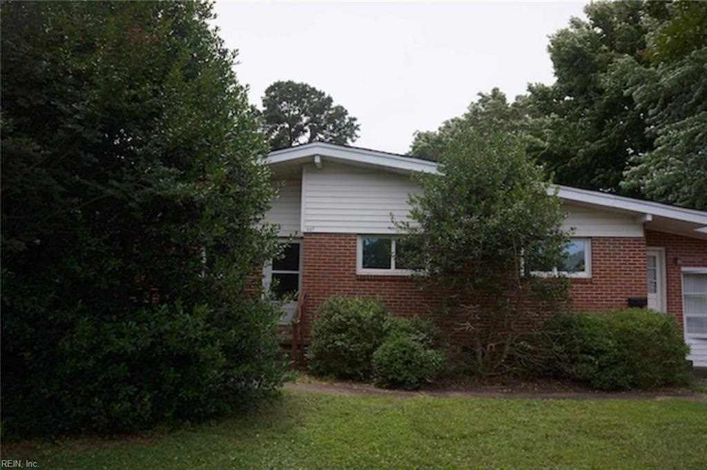 home for sale in Aragona Village Virginia Beach VA 23455 MLS 10266752