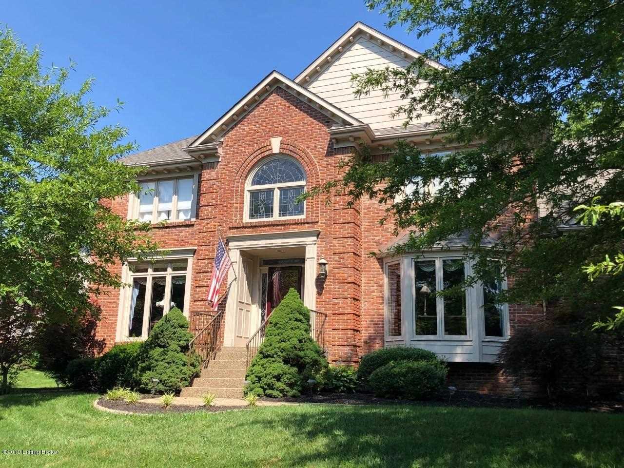 800 Lake Forest Pkwy Louisville KY 40245 MLS1534311