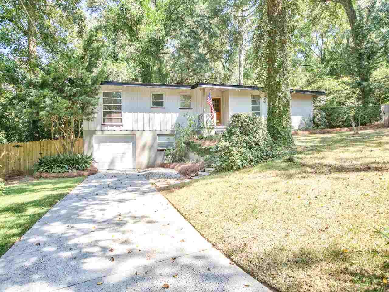 1717 Old Fort Drive Tallahassee, FL 32301 in Woodland Drives