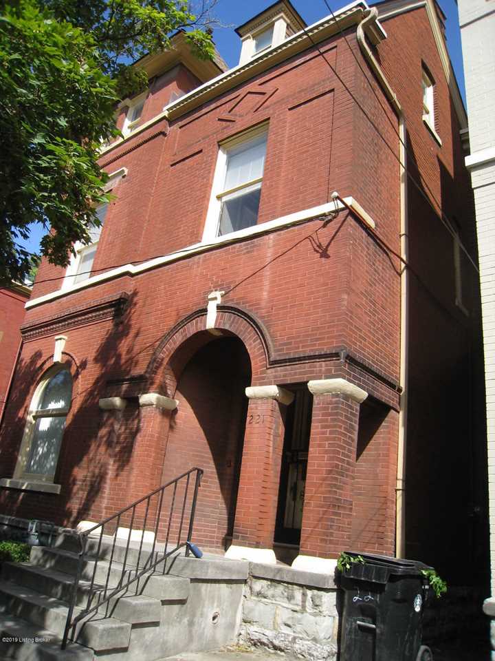 221 W Ave Louisville, KY 40208 MLS 1544120