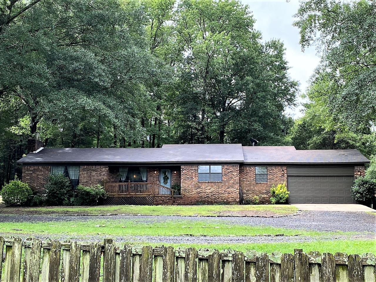 1210 Marina Rd, Russellville, Pope county, AR 72802