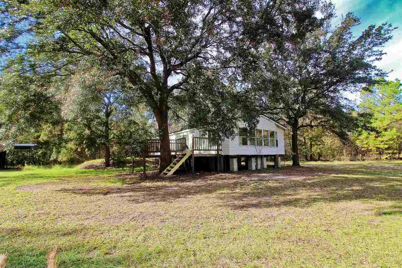 174 Old Magnolia Rd Crawfordville, FL 32327 in Old Magnolia Estates