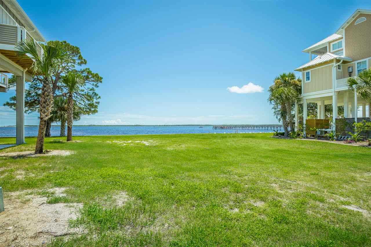 11 Cutty Sark Ct Ochlockonee Bay, FL 32346 in Tradewinds