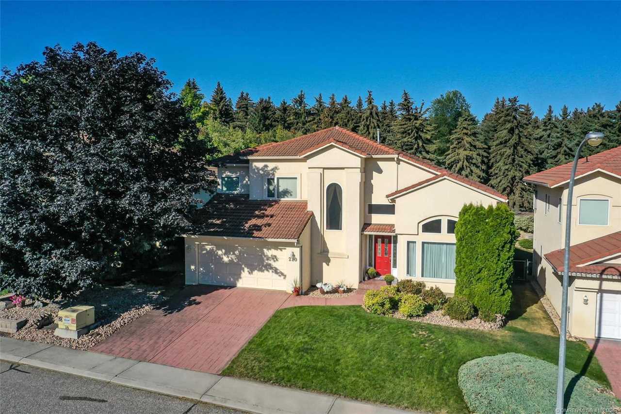 220 Country Estate Drive Vernon, BC V1B2V2 MLS 10214267