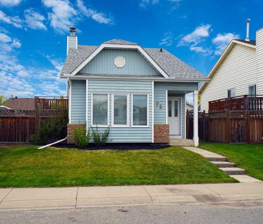 75 Erin Grove Bay SECalgary Real EstateErin Woods Homes for SaleA1032617