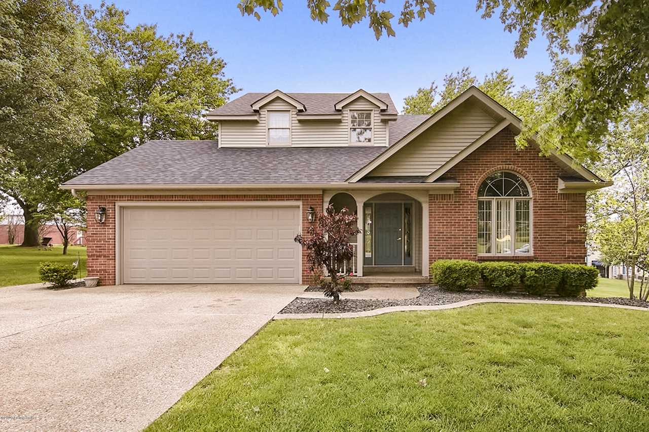 104 N Salem Dr Bardstown, KY 40004 1560256 Holly Hills