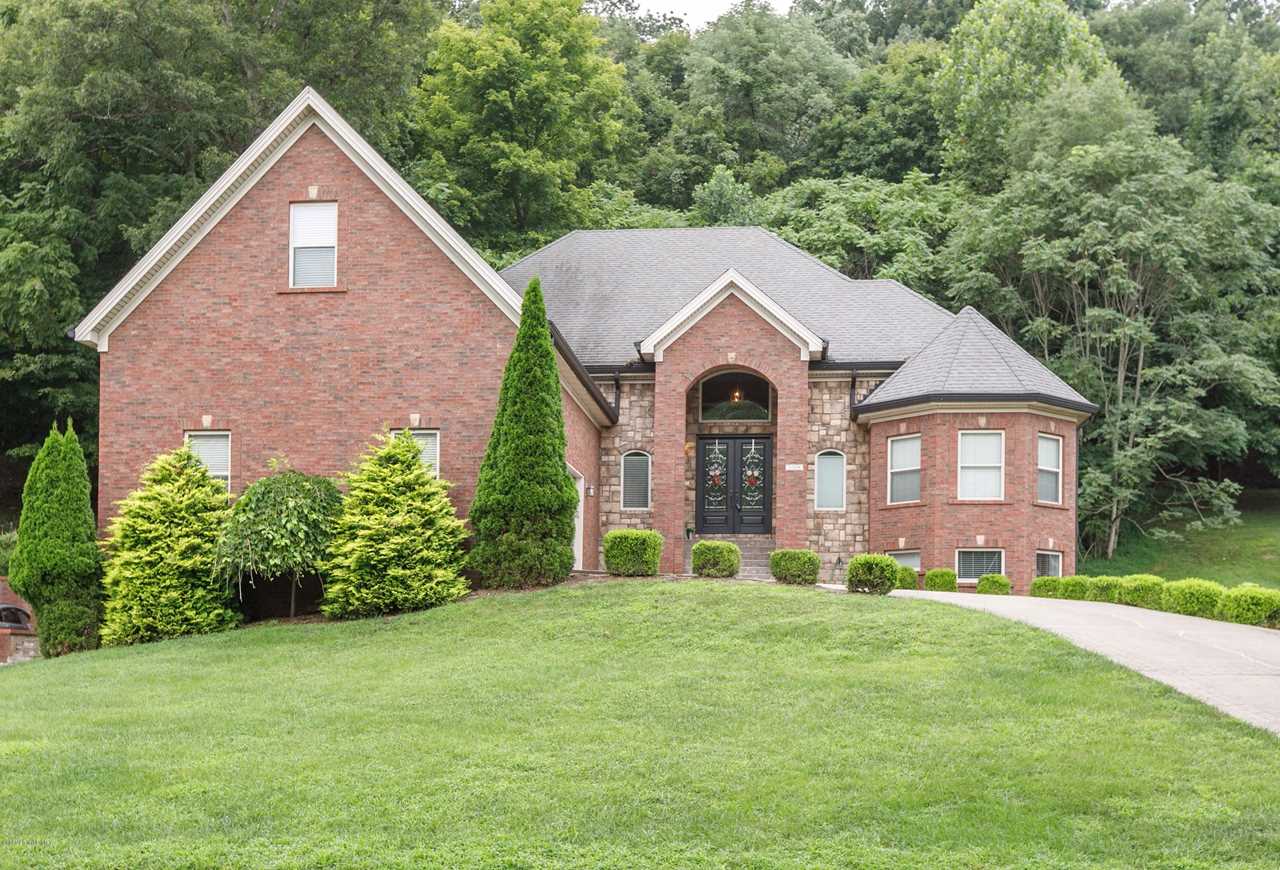 3308 Hardwood Forest Dr Louisville KY 40214 MLS1566021