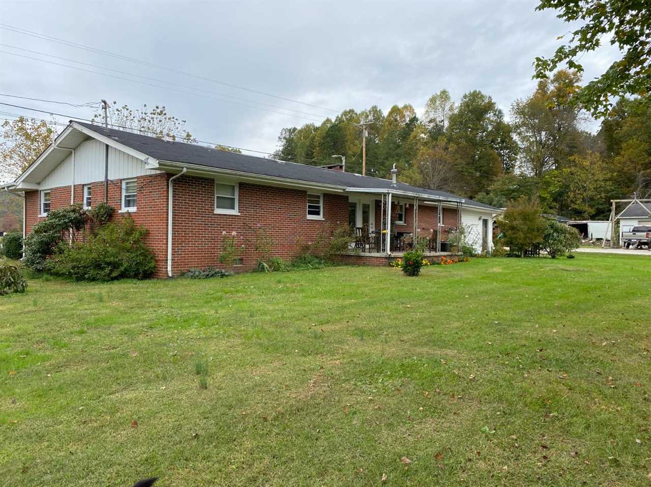 1250 S HWY 1064 Woodbine, KY 40771 MLS 20021113