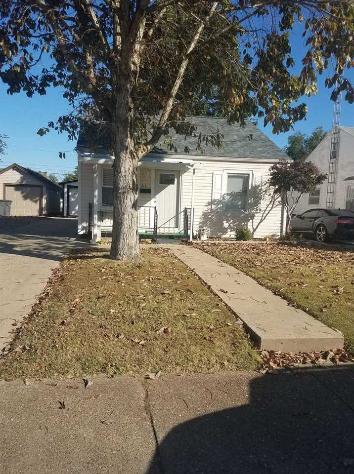 F.C. Tucker Emge Homes for Sale 816 E Olmstead Avenue Evansville IN