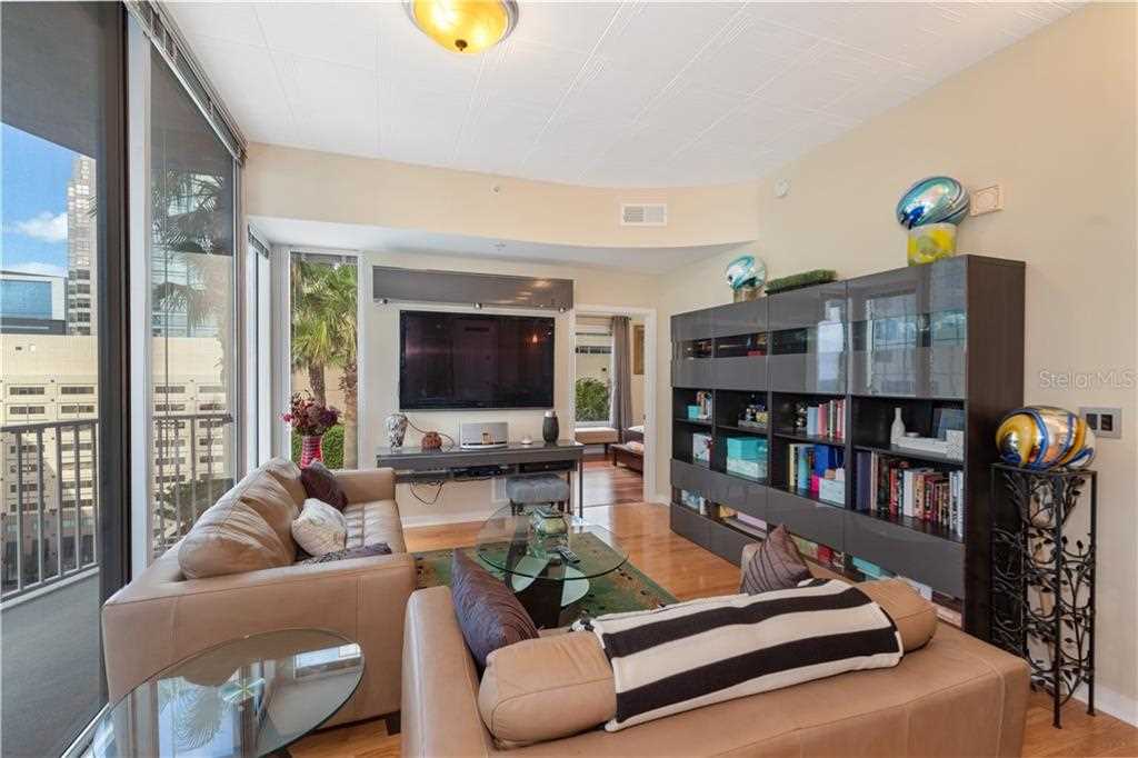 155 S Court Ave #1102 Orlando, FL 32801 | MLS O5867812 Photo 12