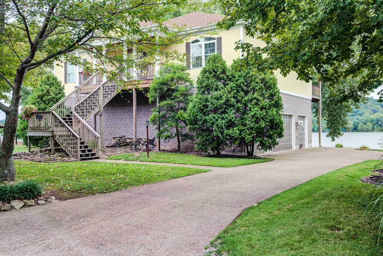 1206 Riverside Dr Prospect KY 40059 MLS1564972