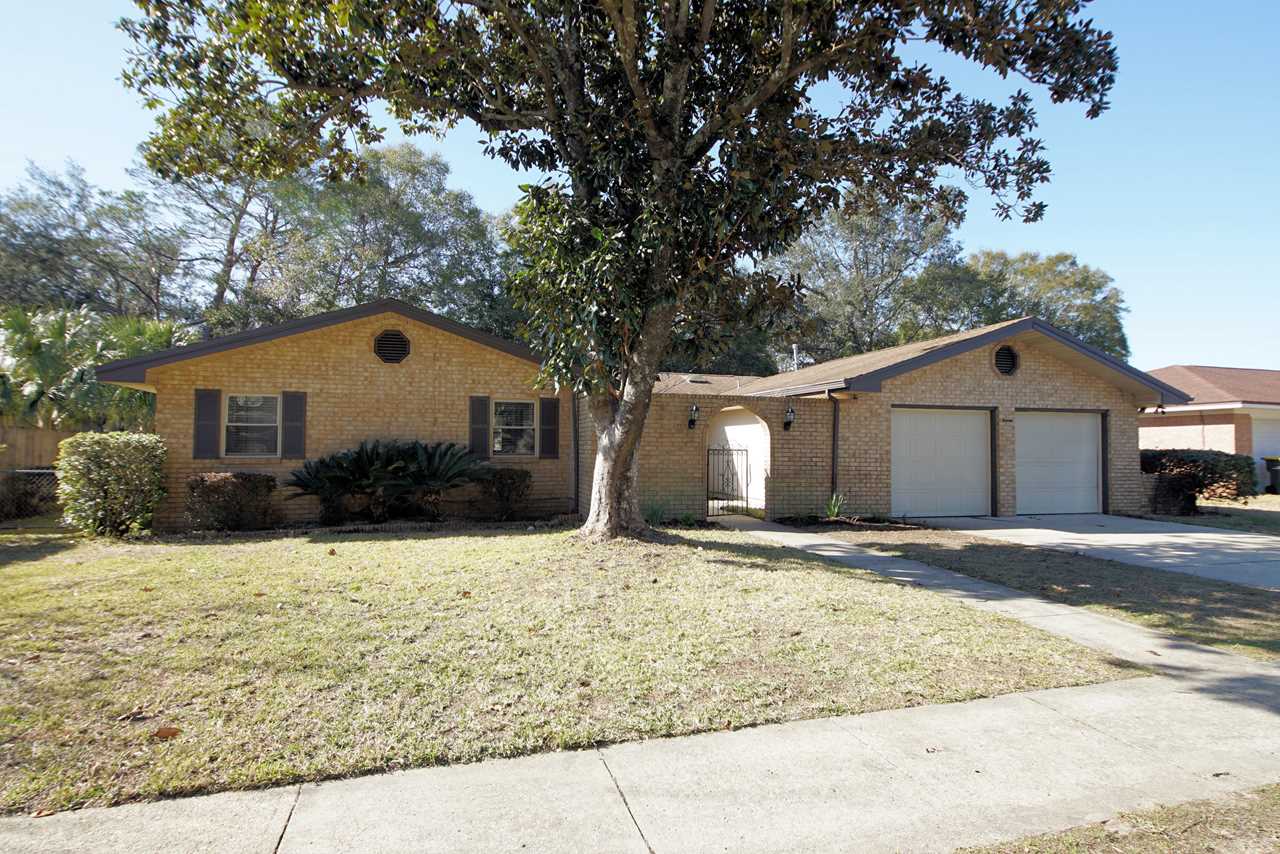 11 NE Cambridge Avenue Fort Walton Beach, FL 32547 | MLS 862628 Photo 1