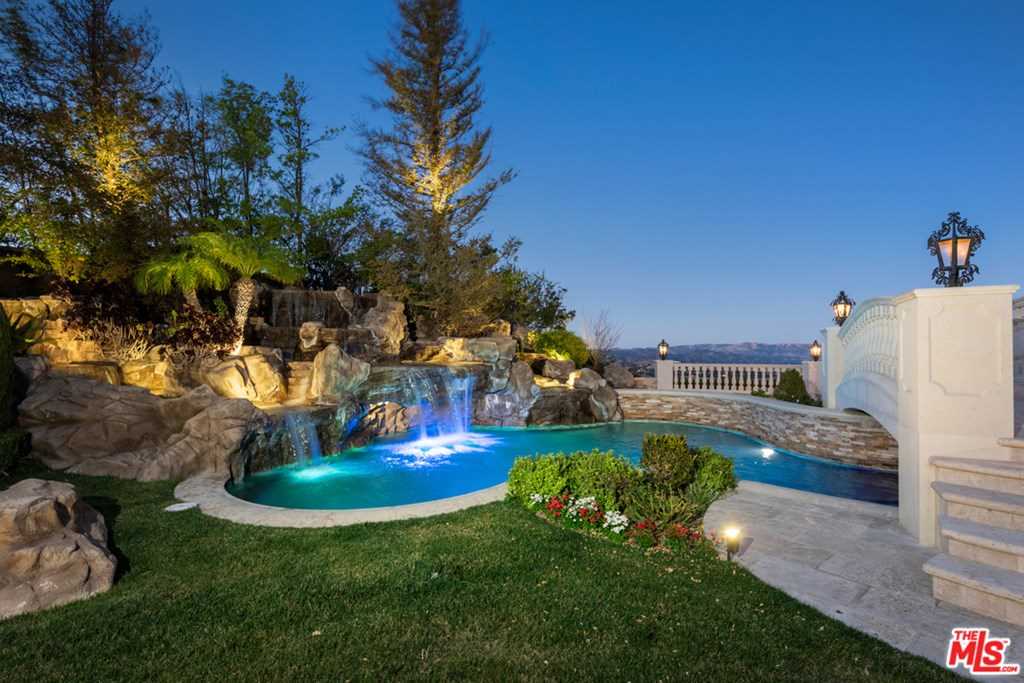 25365 Prado De La Felicidad, Calabasas, CA 91302 RubyHome