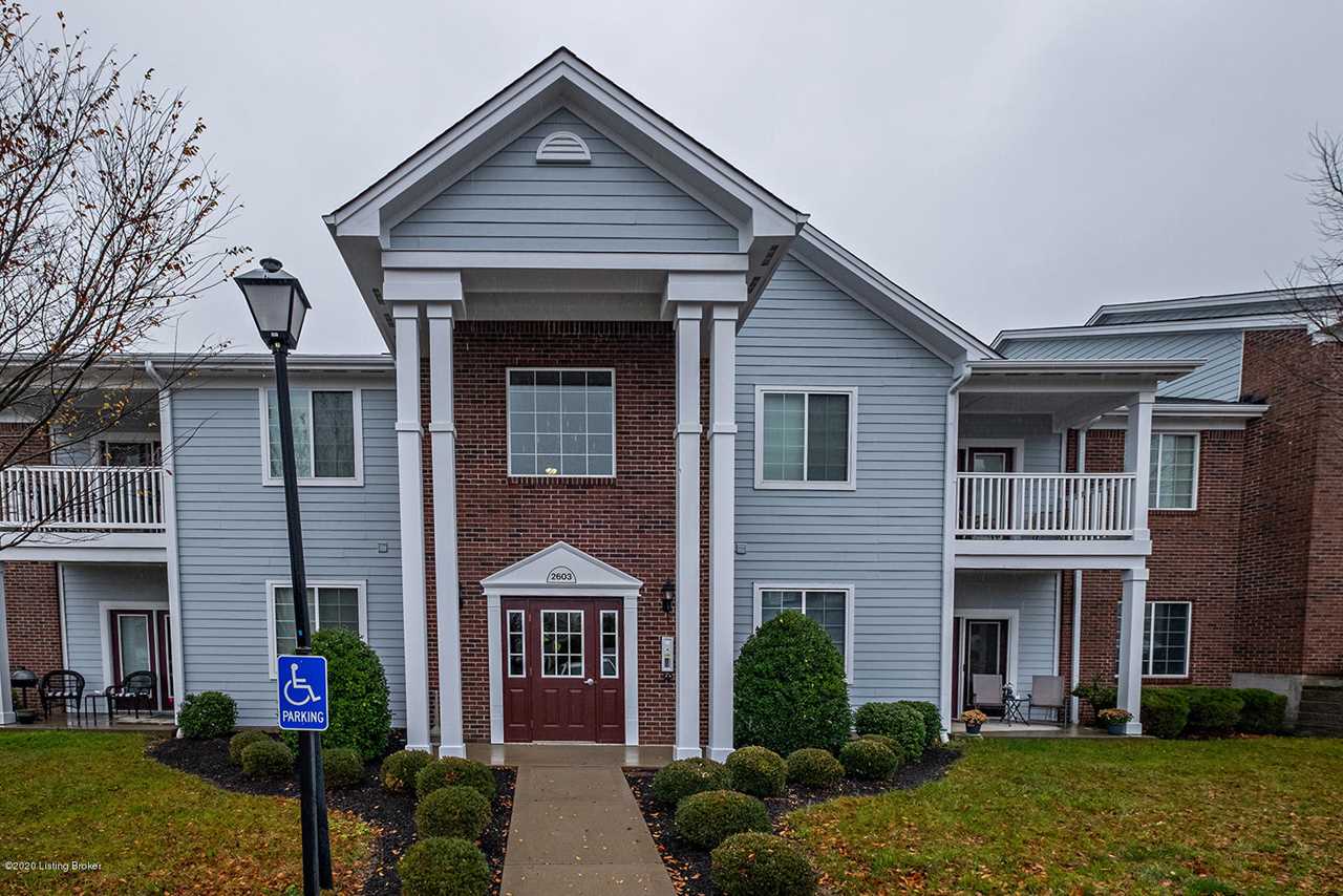 2603 Bradford Commons Dr 202 Louisville, KY 40299 MLS 1575152
