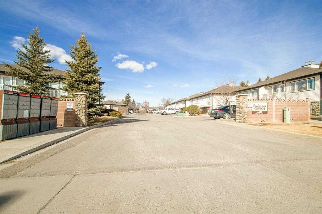 537 9 Ave N 4 Lethbridge, AB T1H 6S8 MLS ® A1078891