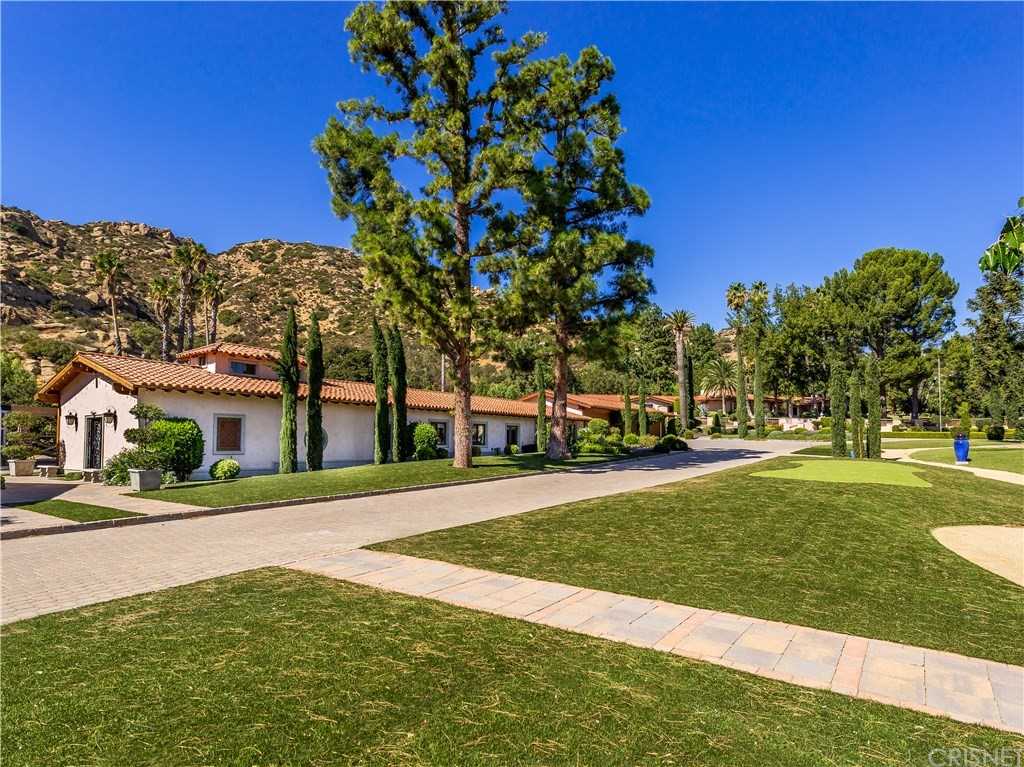 22637 La Quilla Dr, Chatsworth, CA 91311 RubyHome