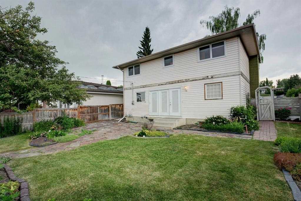 6951 Silver Springs Rd NWCalgary Real EstateSilver Springs Homes for