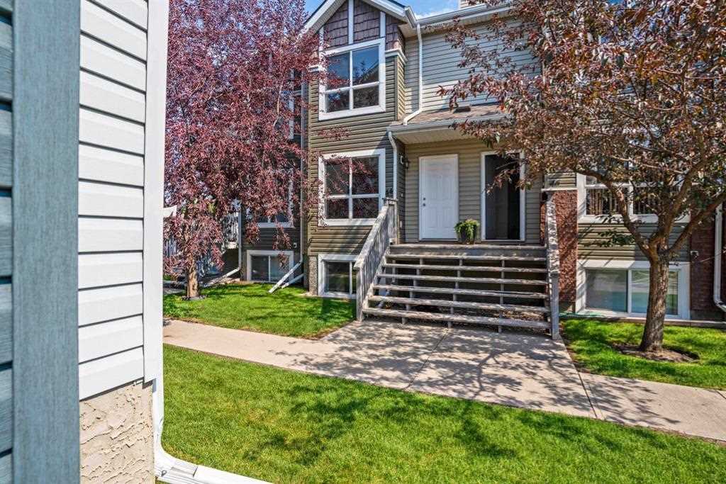 44 Erin Woods Ct SECalgary Real EstateErin Woods Homes for SaleA1134560
