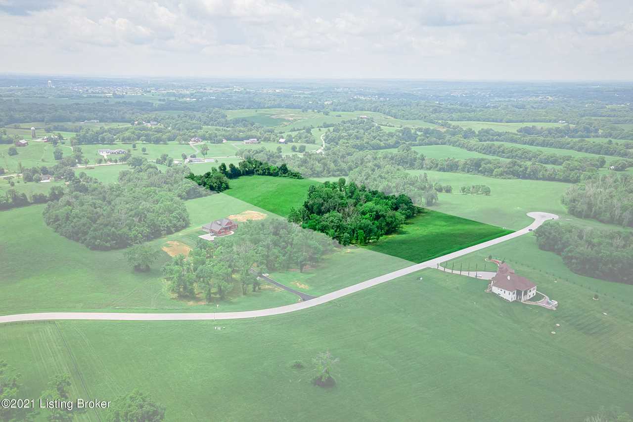20 Derby Ln Finchville, KY 40022 1591007 Equestrian Lakes