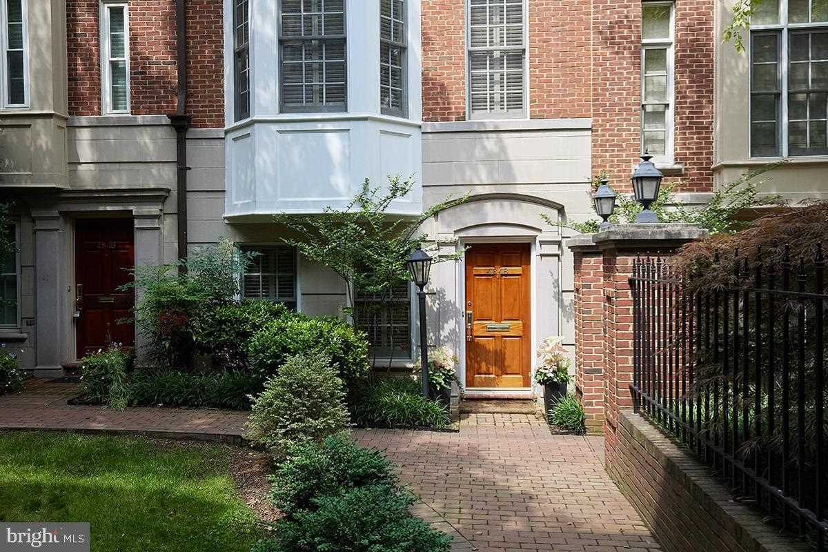 4848 Montgomery Ln Bethesda, MD 20814 home for sale Edgemoor