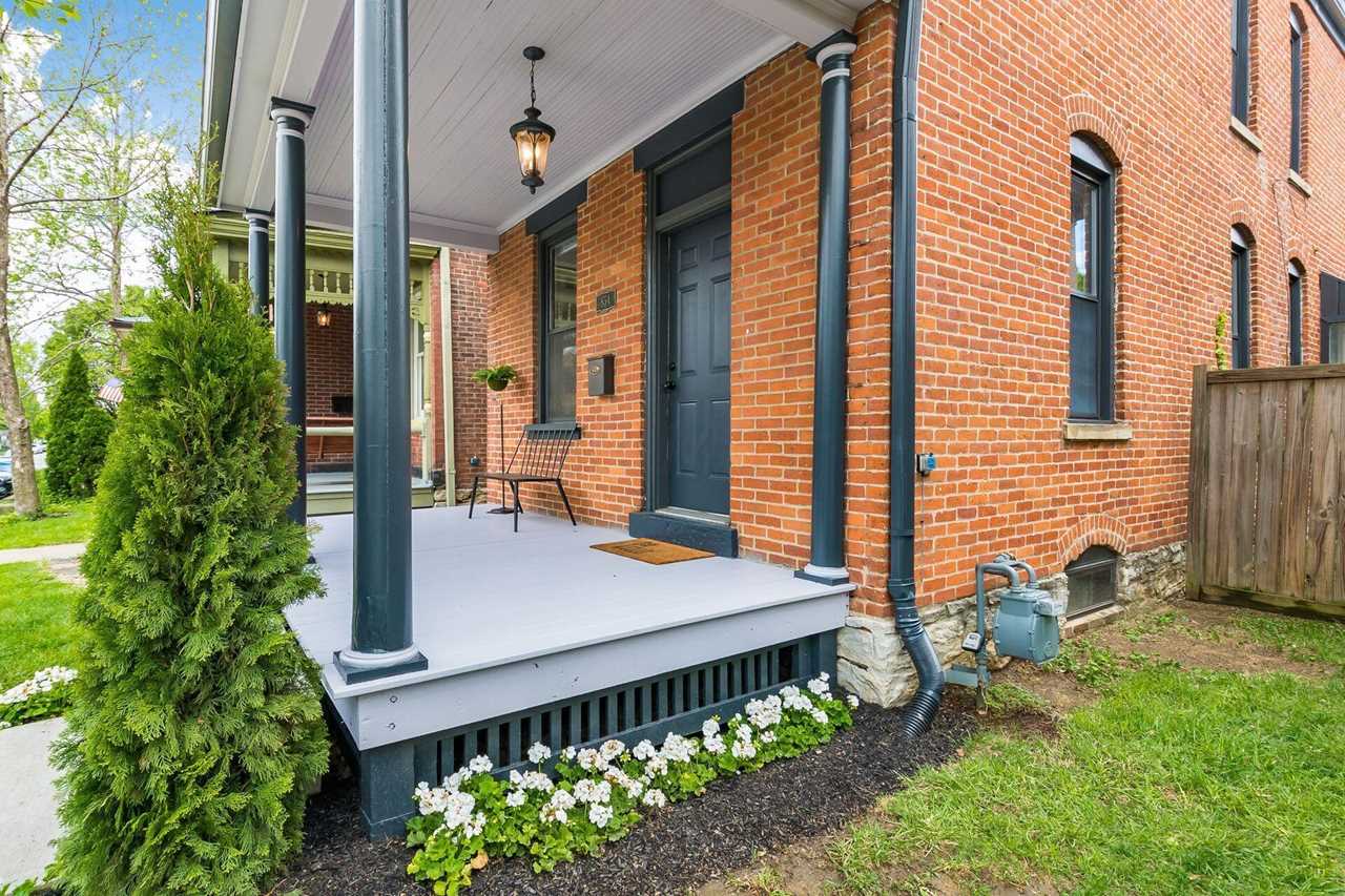 854 Summit Street Columbus, OH 43215 MLS 221017457