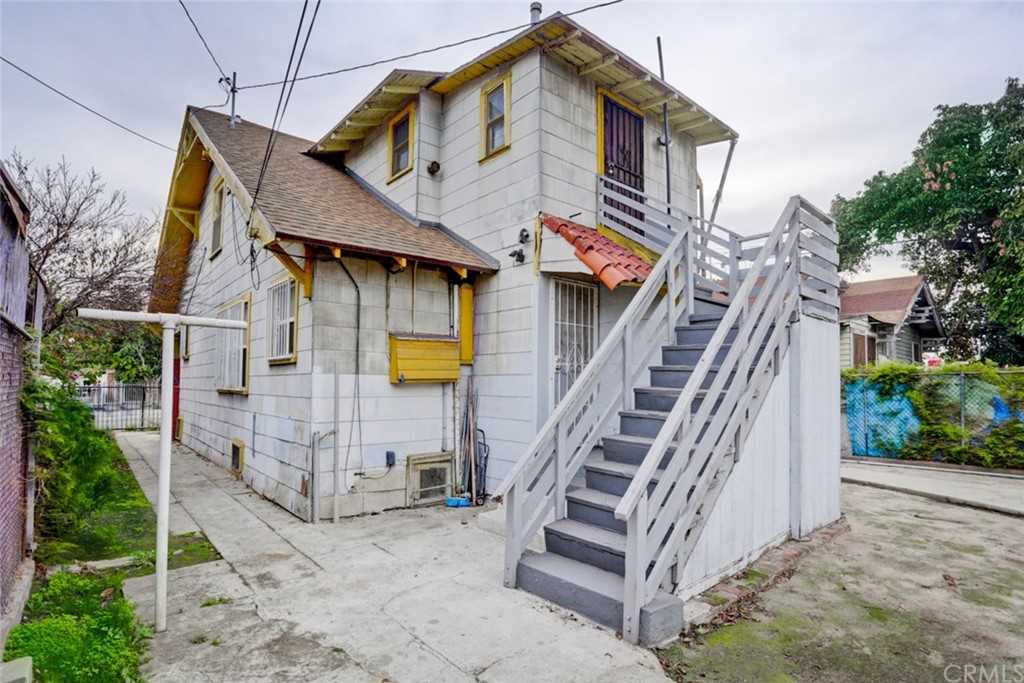 241 W Gage Ave Los Angeles, CA 90003 MLS DW21007202
