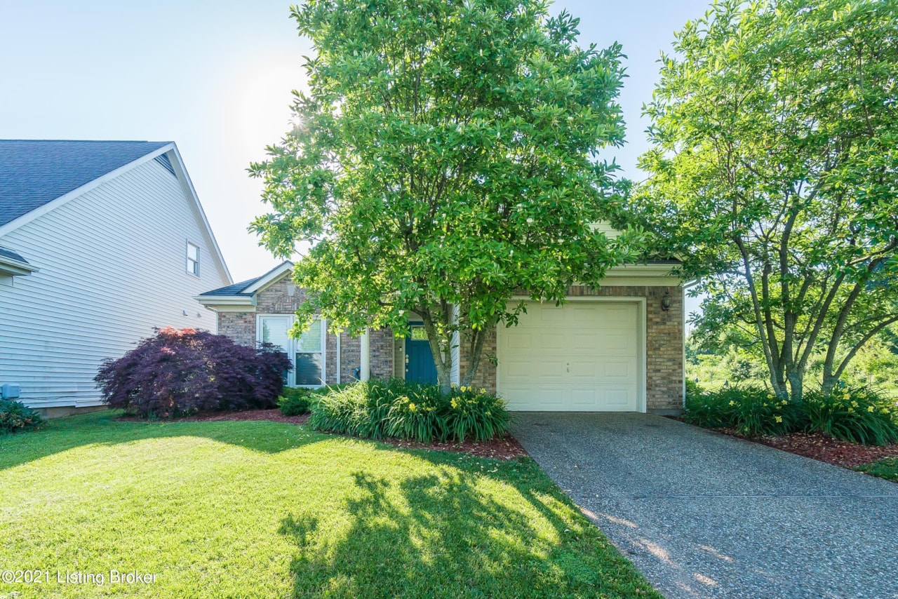 3207 Brightside Ct Louisville KY 40220 home for sale for sale in Four