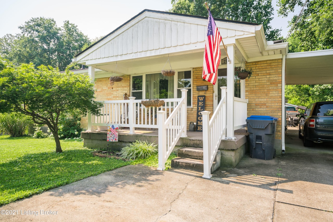 2514 Guelat Ave Louisville, KY 40216 1592654 St Denis 165,000